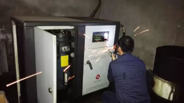上海hjc黄金城电动机保护器在空压机上的运用